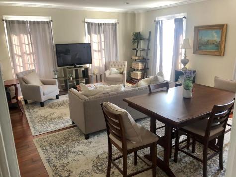 65 Vanderhorst Street Charleston SC 29403