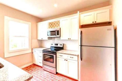 65 Vanderhorst Street Charleston SC 29403
