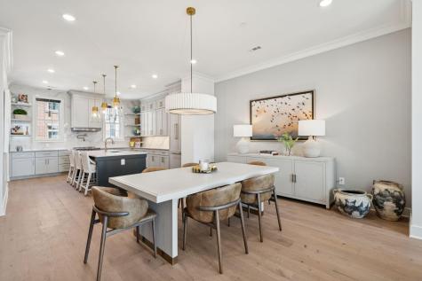372 Broad Street Charleston SC 29401