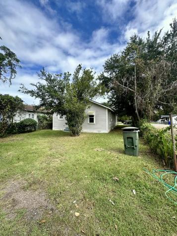 1837 Doscher Avenue Charleston SC 29405