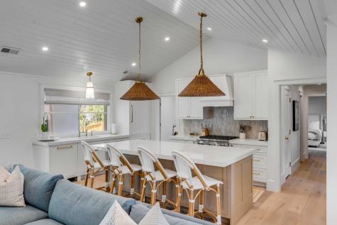 690 Pelzer Drive Mount Pleasant SC 29464