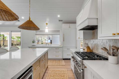 690 Pelzer Drive Mount Pleasant SC 29464
