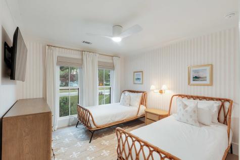 690 Pelzer Drive Mount Pleasant SC 29464
