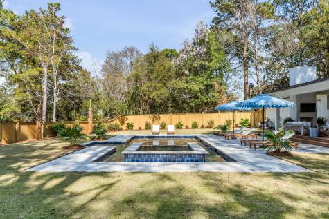 690 Pelzer Drive Mount Pleasant SC 29464