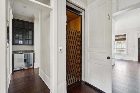 221 King George Street Charleston SC 29492