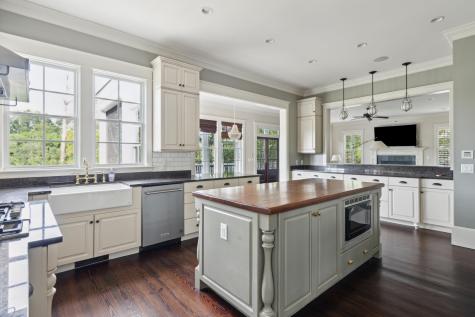 221 King George Street Charleston SC 29492