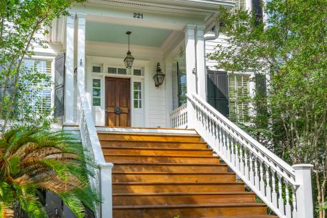 221 King George Street Charleston SC 29492