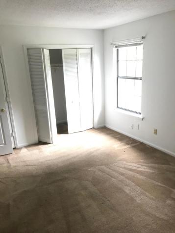 8012 Thelen Street North Charleston SC 29406
