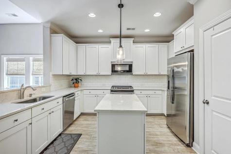 1044 Pigeon Point Johns Island SC 29455