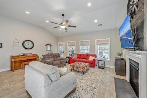 1044 Pigeon Point Johns Island SC 29455