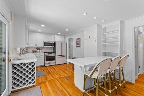 146 Broad Charleston SC 29401
