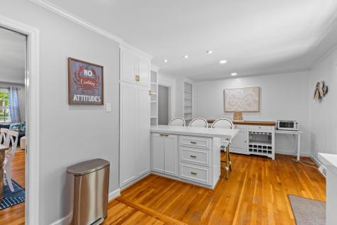 146 Broad Charleston SC 29401
