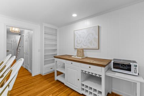 146 Broad Charleston SC 29401