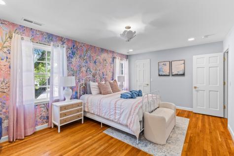 146 Broad Charleston SC 29401