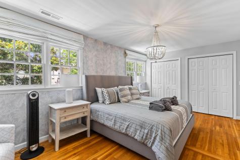 146 Broad Charleston SC 29401