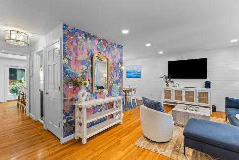 146 Broad Charleston SC 29401