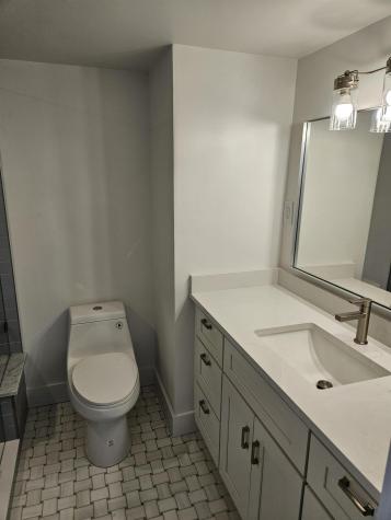 14 Lockwood Drive Charleston SC 29401