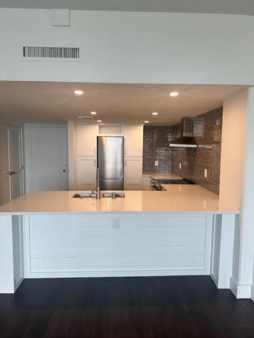 14 Lockwood Drive Charleston SC 29401