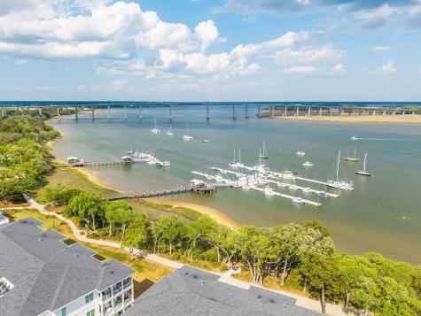 540 Helmsman Street Charleston SC 29492