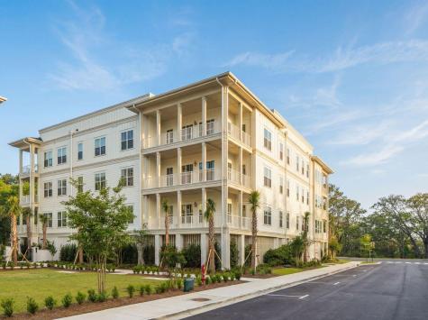 540 Helmsman Street Charleston SC 29492