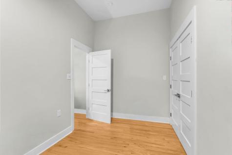 137 Calhoun Street Charleston SC 29401