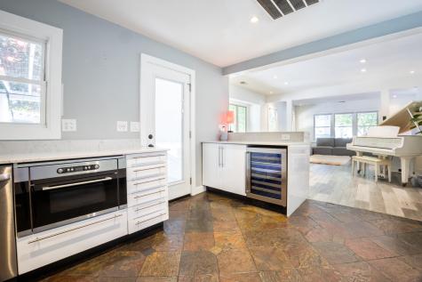 43 N Enston Avenue Charleston SC 29403