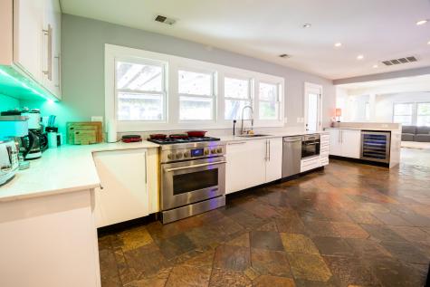 43 N Enston Avenue Charleston SC 29403