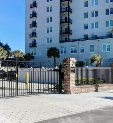 1 King Street Charleston SC 29401