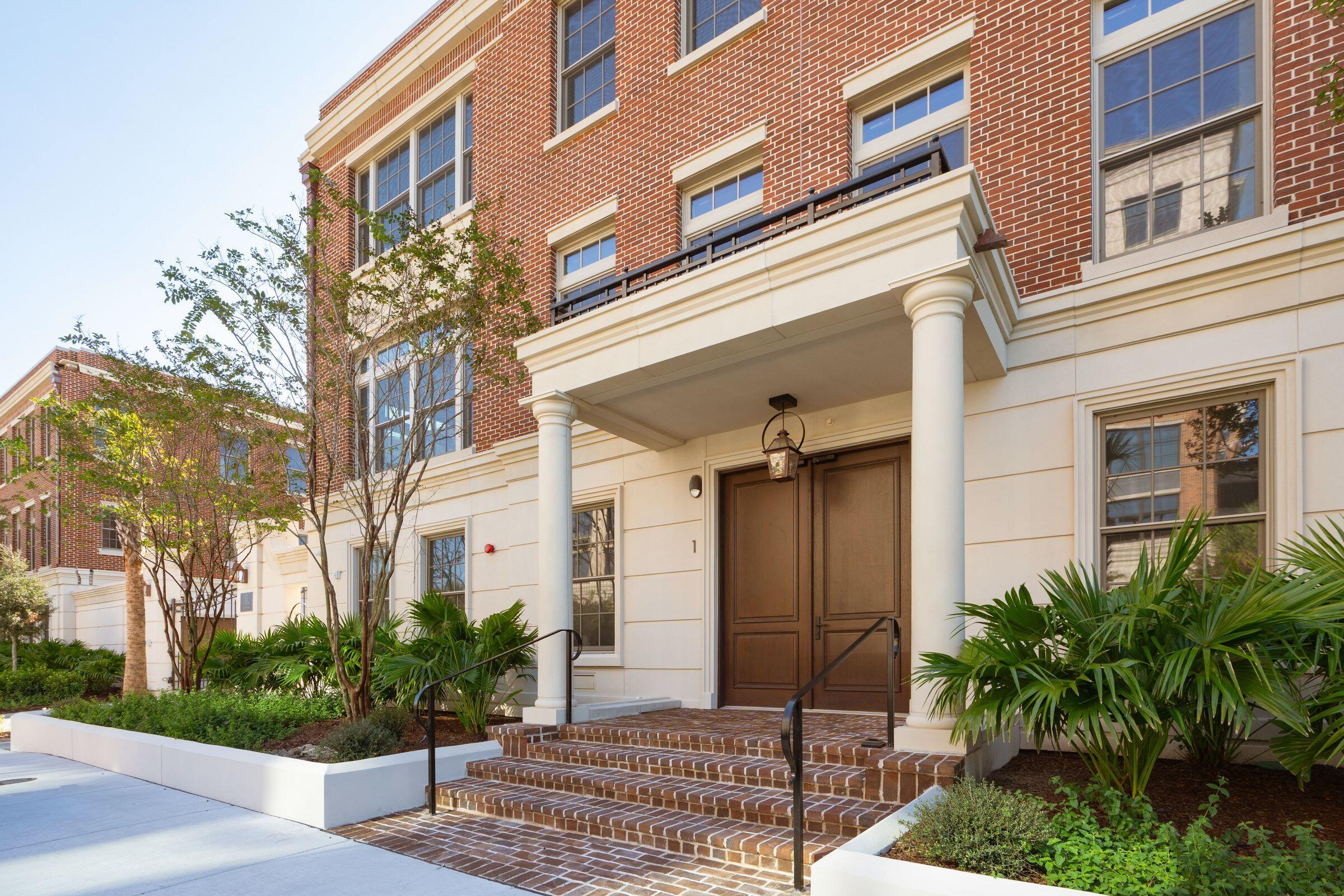 1 Barre Street Charleston SC 29401