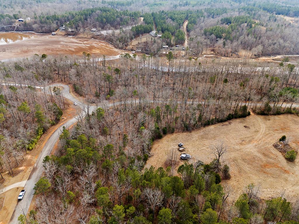 504 Terrapin Pointe Road Hodges SC 29653