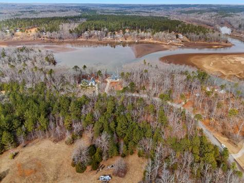 410 Terrapin Pointe Road Hodges SC 29653