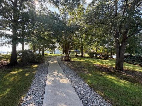 407 Eagles Harbor Drive Hodges SC 29653