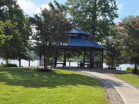 407 Eagles Harbor Drive Hodges SC 29653