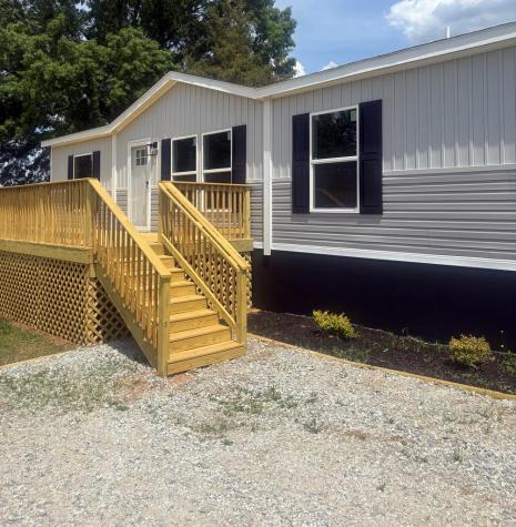 522 Burton Creekside Waterloo SC 29384