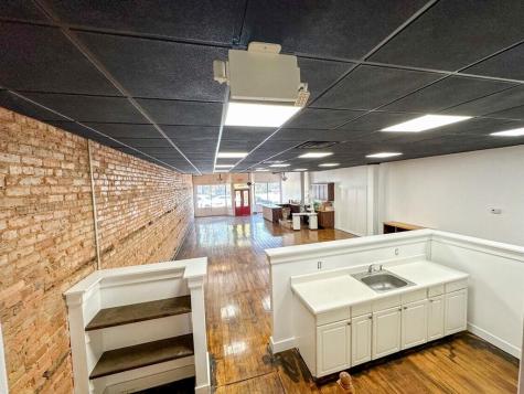 103 Court Square Abbeville SC 29620