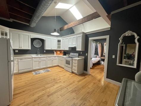 103 Court Square Abbeville SC 29620