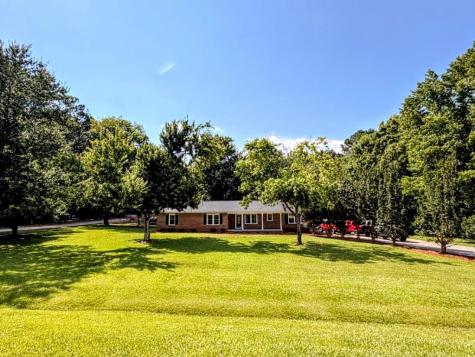 3258 Highway 72 W Clinton SC 29325