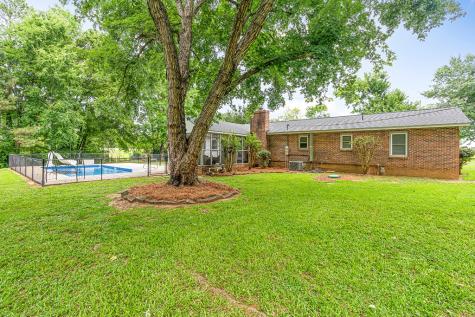3258 Highway 72 W Clinton SC 29325