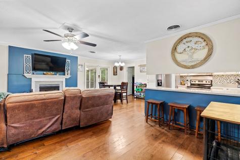 3258 Highway 72 W Clinton SC 29325
