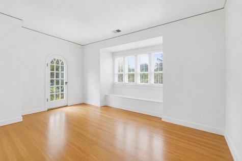 511 E Cambridge Avenue Greenwood SC 29646