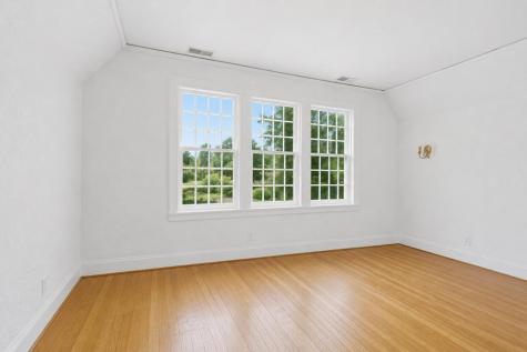 511 E Cambridge Avenue Greenwood SC 29646