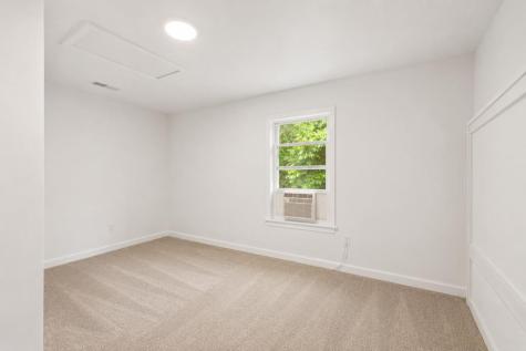511 E Cambridge Avenue Greenwood SC 29646