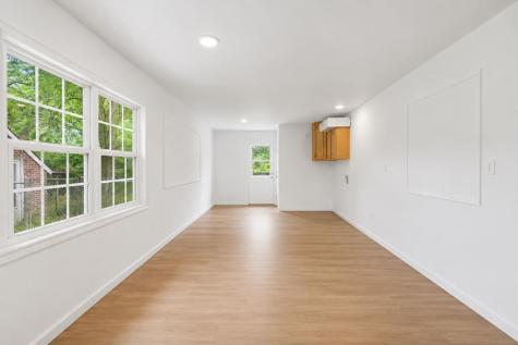 511 E Cambridge Avenue Greenwood SC 29646