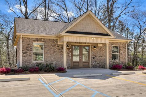 123 Whirlaway Greenwood SC 29649