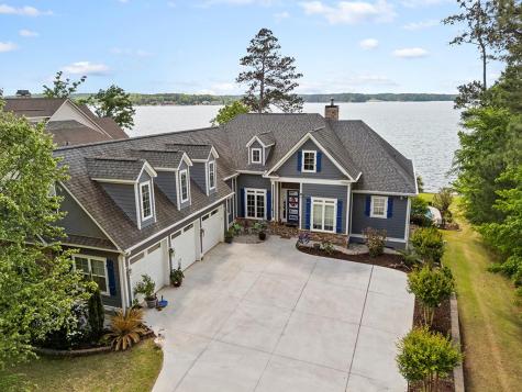 169 Point Arrowhead Circle Cross Hill SC 29332