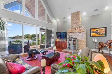 169 Point Arrowhead Circle Cross Hill SC 29332
