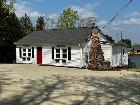 1109 Calhoun Rd E Greenwood SC 29649