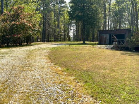 1109 Calhoun Rd E Greenwood SC 29649