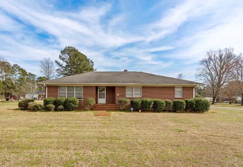 3 Roxanna Drive Ninety Six SC 29666