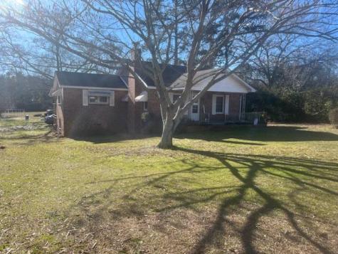 5663 Highway 252 Donalds SC 29638